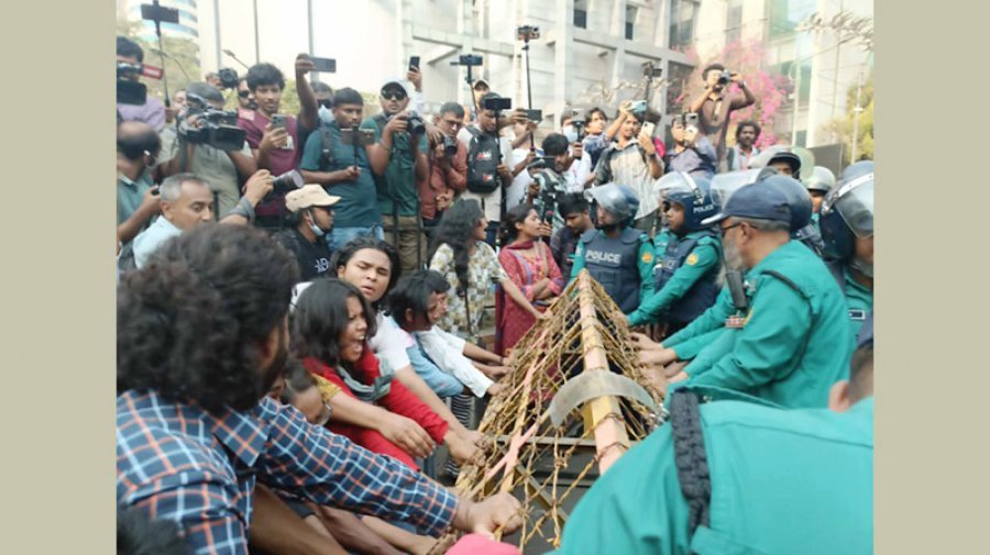 ছাত্র ইউনিয়নের ১২ জনের নাম উল্লেখসহ ৮০ জনের বিরুদ্ধে মামলা